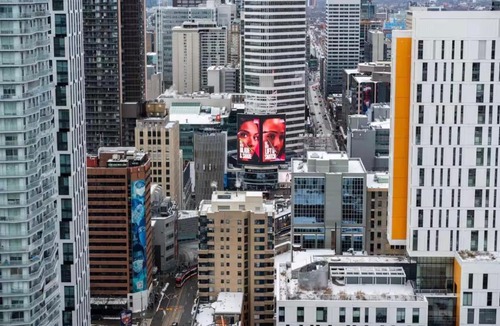 Garden District Apartment | Chic 2 Bedroom Close to Eaton Centre