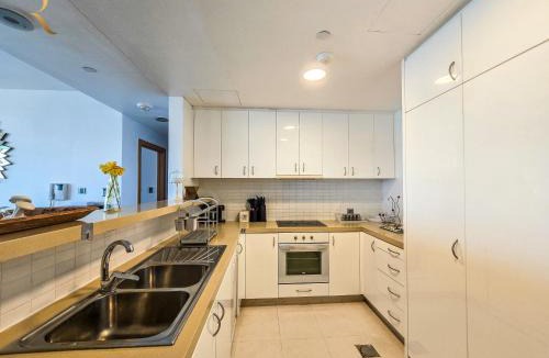 Al Raha Beach Apartment | Chic 2BR Al Raha - Modern Coastal Escape