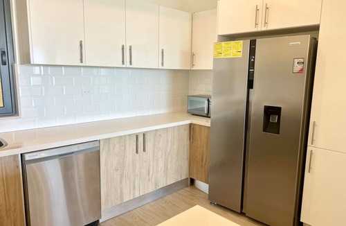 La Ceiba Apartment | Chic 2BR Apt 1km from Playa Bonita