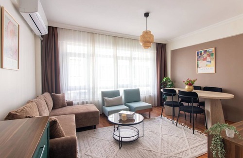 Moda Apartment | Chic 2BR Gem on Moda’s Iconic Antiques Street