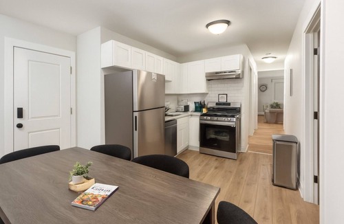 Des Plaines Apartment | Chic 2BR Retreat Near O’Hare + Free Parking