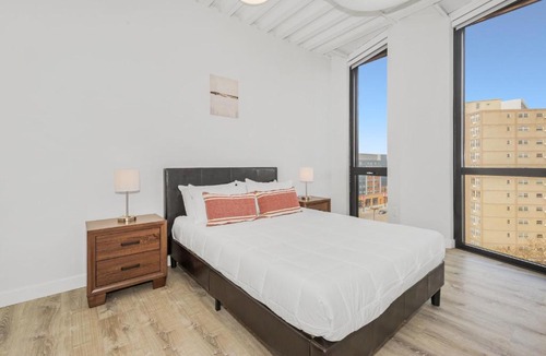 Edgewater Apartment | Chic 2BR Suite w Gym & Meeting Room by Stay Gia