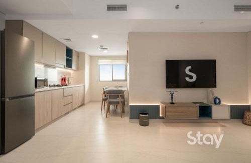 Jumeirah Village Triangle Apartment | Chic 2BR Wellness Apt with Free Massage JVT