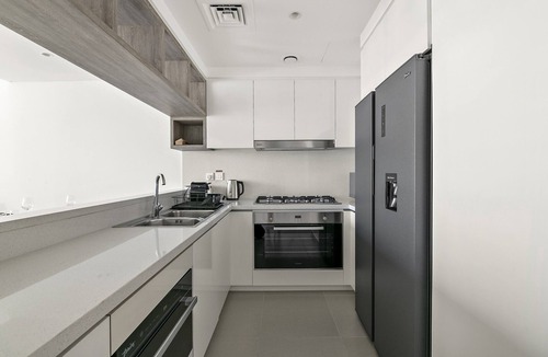 Za'abeel 2 Apartment | Chic 3 BD with Burj Khalifa Views in Downtown