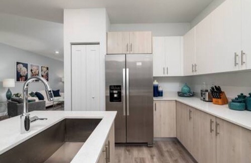 Survey Creek House | Chic 3BR Resort-Style Retreat
