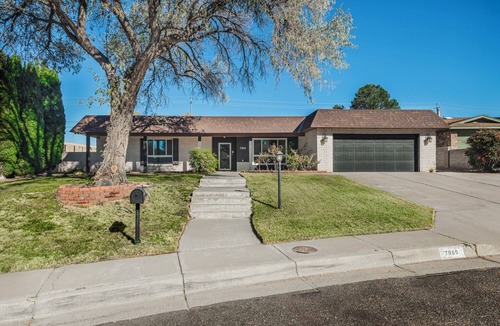 Northeast Heights House | Chic 5BR Boho Retreat w/ Games & Outdoor Movies!