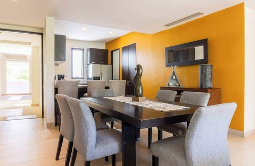 Granjas del Marques Apartment | Chic Acapulco Oasis | La Isla Prime Location