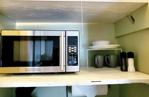 East Ybor Apartment | Chic & Affordable Ybor Studio steps from 7th Ave #3