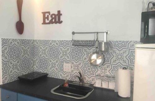Coral Way Apartment | Chic and Comfortable Studio Free Street Parking