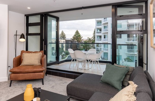 Mount Maunganui Apartment | Chic and Modern P22 Mount Maunganui Apartment