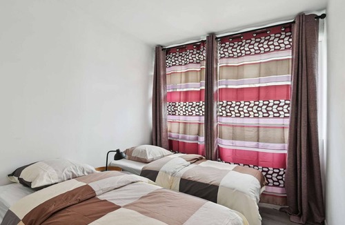 Colombes Apartment | Chic and spacious apart with parking