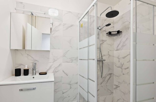 Colombes Apartment | Chic and spacious apart with parking