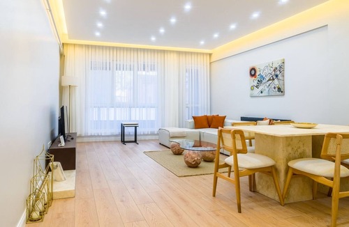 Beyoglu Apartment | Chic and Spacious Flat Near Golden Horn in Beyoglu