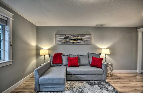 Battle Ground Apartment | Chic Battle Ground Apartment ~ 18 Mi to Vancouver!