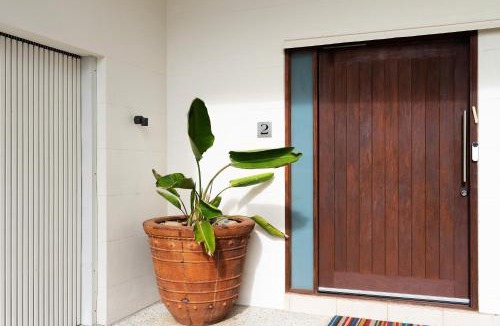 Sunrise Beach Apartment | Chic Beachside Abode, Sunrise Beach