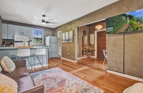 Northeast Miami House | Chic Boho Treehouse Studio in Morningside