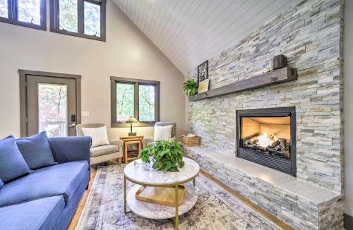 Brevard House | Chic Brevard Cabin - Nature, Trails, & Water!