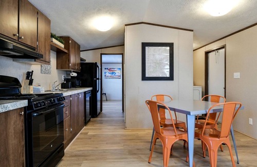 Moab Cabin | Chic Cabin Suitable for Groups in Utah