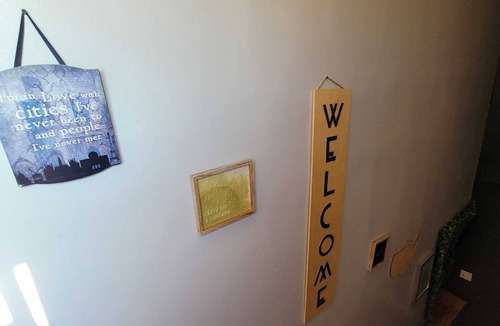 Beverly Hills Apartment | Chic Centrally Located Loft: Relax in the Heart of Pico/Robertson