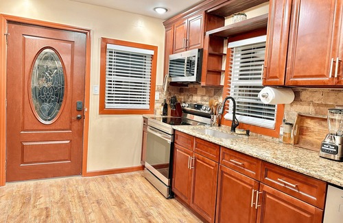 Montague Ski Chalet | Chic Chalet River Views & Access