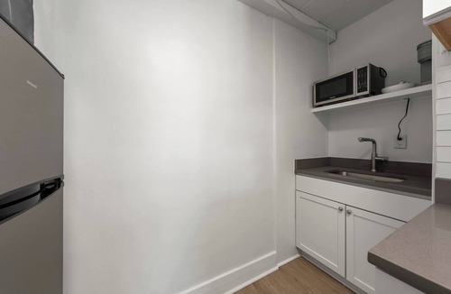 Near East Columbus Apartment | Chic City Retreat 99 For 2!