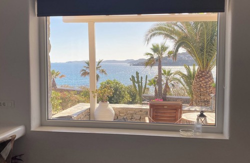 Paraga Apartment | Chic, comfortable studio with great sea views in welcoming Mykonos
