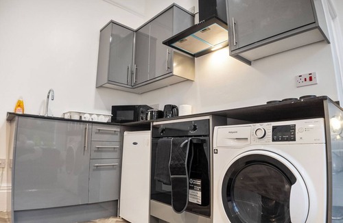 Edgbaston Apartment | Chic & Cosy Studio | Stylish New Build in Birmingham