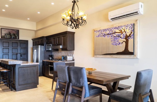 Libertad Condo | Chic & Cozy 2BR Oceanview Condo