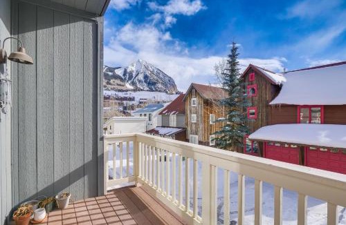 Mount Crested Butte House | Chic Crested Butte Townhome 1/2 Mi to Skiing!