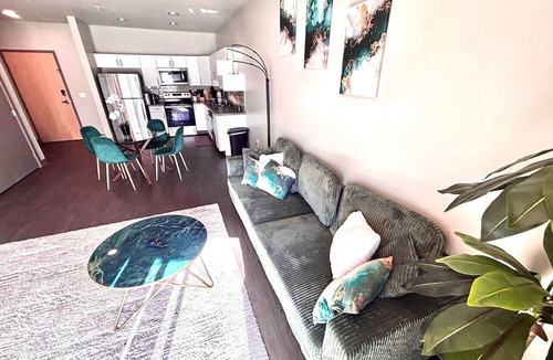Downtown Des Moines Apartment | Chic Des Moines 1BR with Amenities & Prime Location