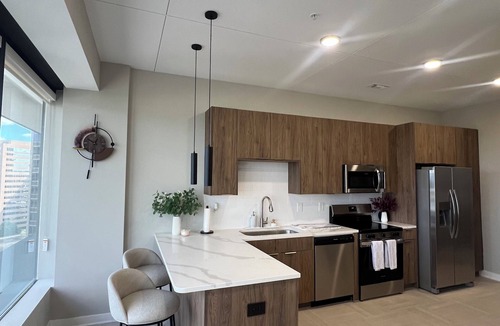 Birmingham Apartment | Chic Downtown Apartment - Prime Location