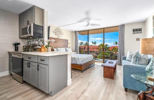 Kihei House | Chic & Elegant Oceanfront Vistas