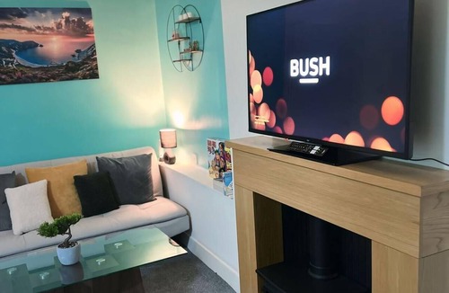 Falkirk Apartment | Chic Falkirk Stay | 1BR w/2 Beds | Great Location