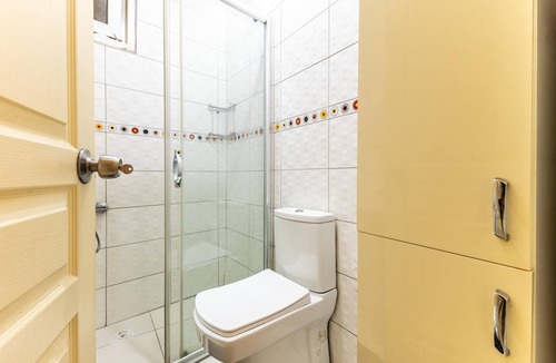 Besiktas Apartment | Chic Flat w Balcony 5 min to Dolmabahce Palace
