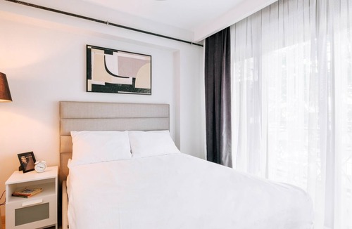 Moda Apartment | Chic Flat w Balcony 5 min to Moda Coast in Kadikoy