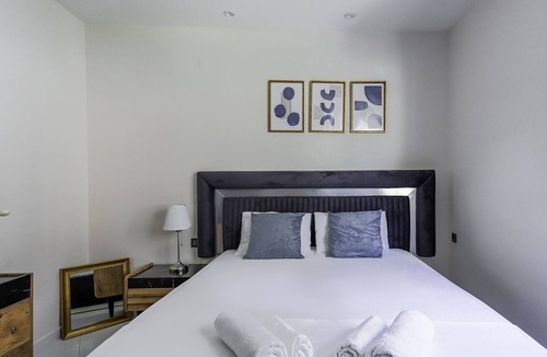Kargicak Apartment | Chic Flat w Pool, Spa 5 min to Beach in Alanya