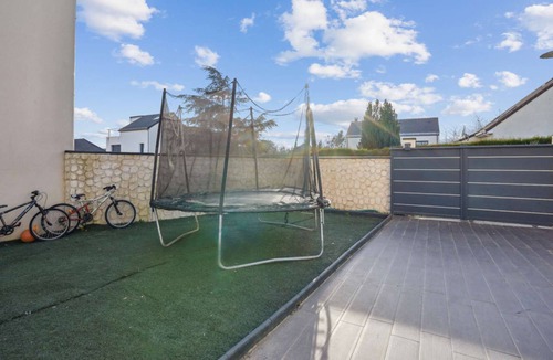 Villejust House | Chic friendly and spacious house