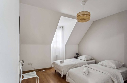 Meaux Other | Chic friendly and spacious house