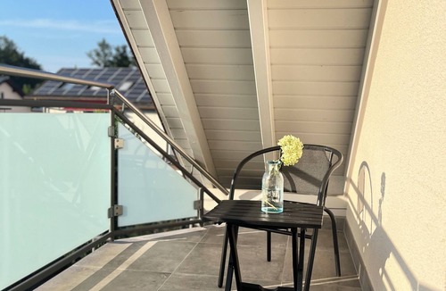 Obernburg Apartment | Chic gallery apartment also available for longer stays of 3-6 months
