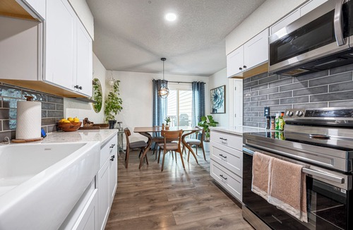 Arvada Condo | Chic Getaway for Adventurers along i70 - 12 min to DEN!