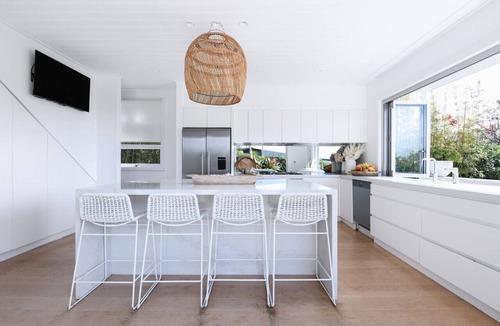 Mona Vale House | Chic Hamptons Style Beach House