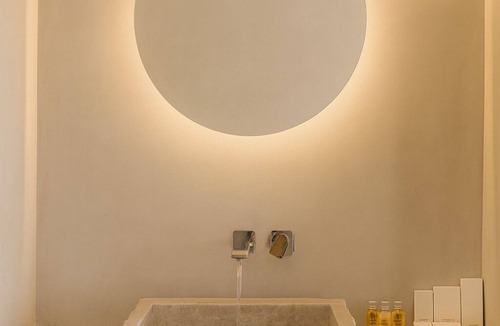 Firostefani Hotel | Chic Hotel Santorini