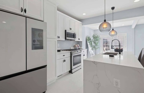 Brightwood Park House | Chic Luxury Townhome Near Petworth Park