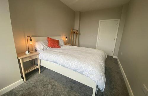 Halifax House | Chic Mill conversion beside Piece Hall & Eureka!