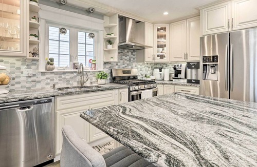 Milton House | Chic Milton Getaway ~ 10 Miles to Downtown Boston!