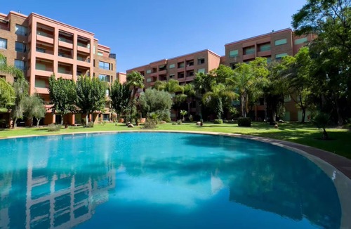 Hivernage Apartment | 🌴 Chic & Modern Apartment in the Heart of Hivernage – Pool & Premium Comfort