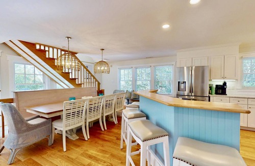 Bald Head Island House | Chic + Modern BHI Retreat, Both Clubs, 3 Golf Carts, 5 Porches w/Great Views