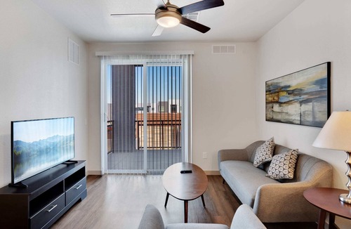 Palm Valley Apartment | Chic Modern Clean 2BR Apartment by Stay Gia
