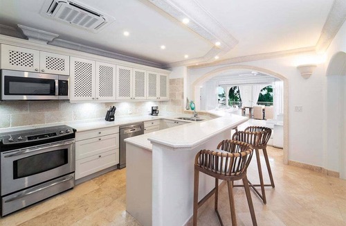 Little Battaleys Apartment | Chic Modern Condo - Saint Peter's Bay 211 (2 bed)