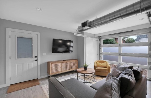 San Marco Apartment | Chic & modern studio in the heart of San Marco!